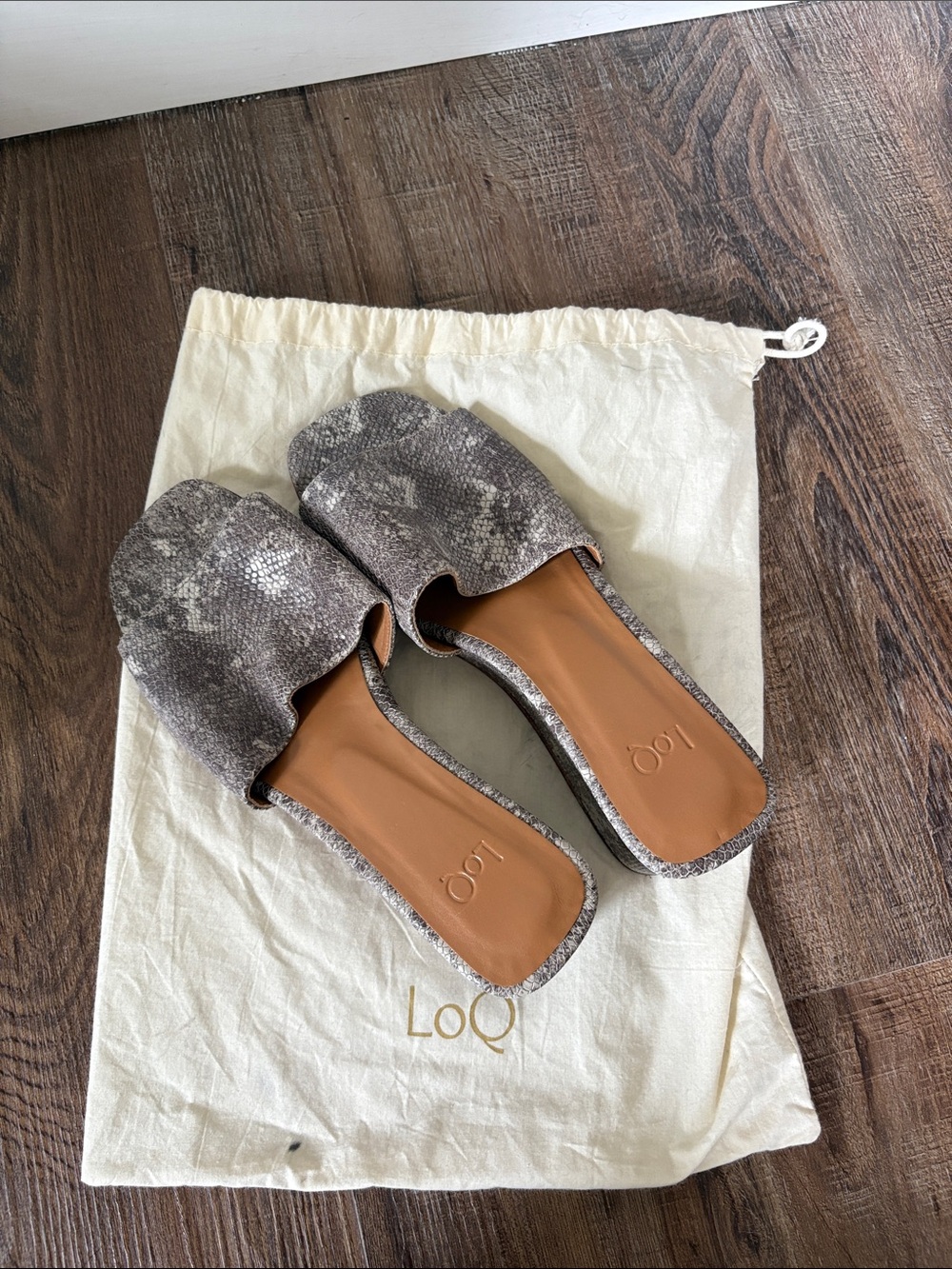 LOQ Gray Snake-Print Leather Slide Mules